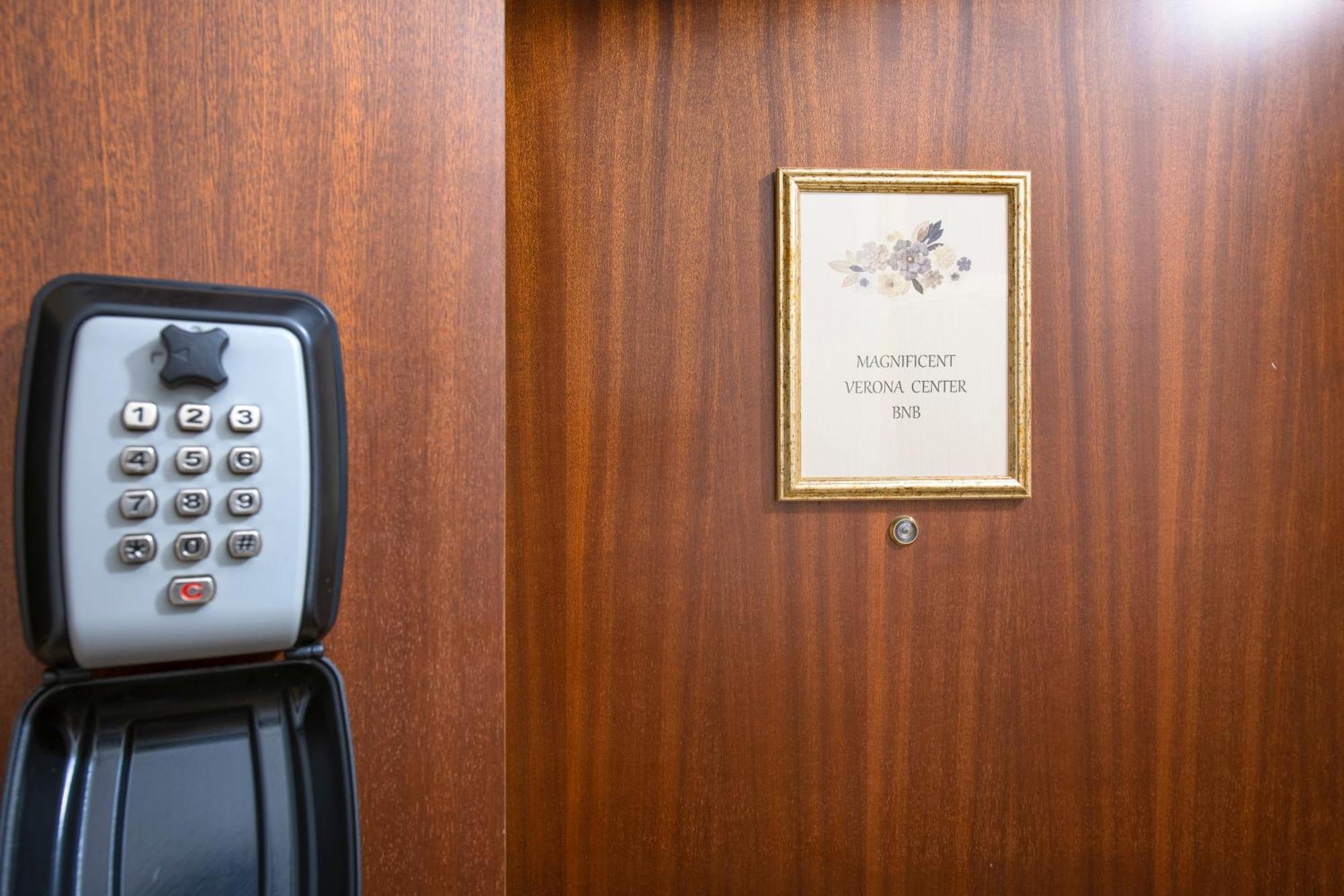 Magnificent Rooms Verona Center Exterior photo